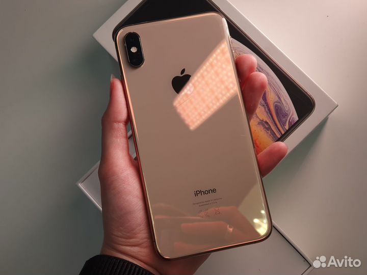 С коробкой iPhone Xs Max 64 Gb sim+esim