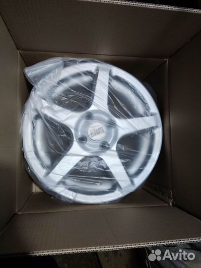 Литые диски r 15 4100 Alcasta M62