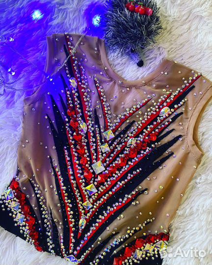 Купальник для художественной гимнастики