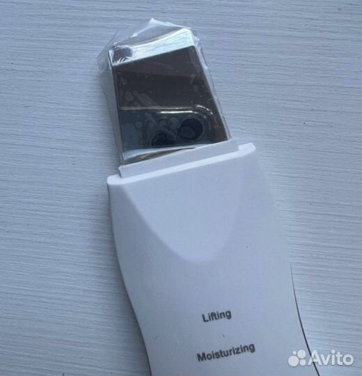 Прибор для ультрозвуковой чистки лица