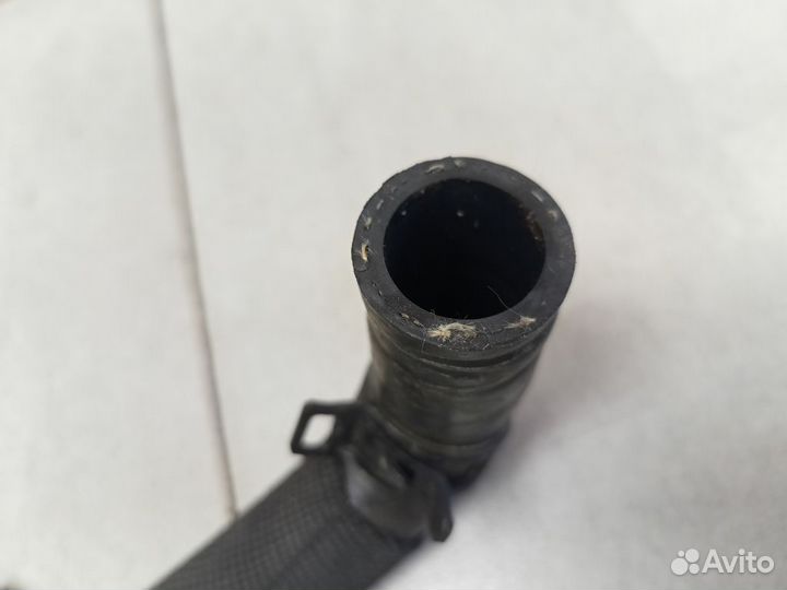 Патрубок системы охлаждения