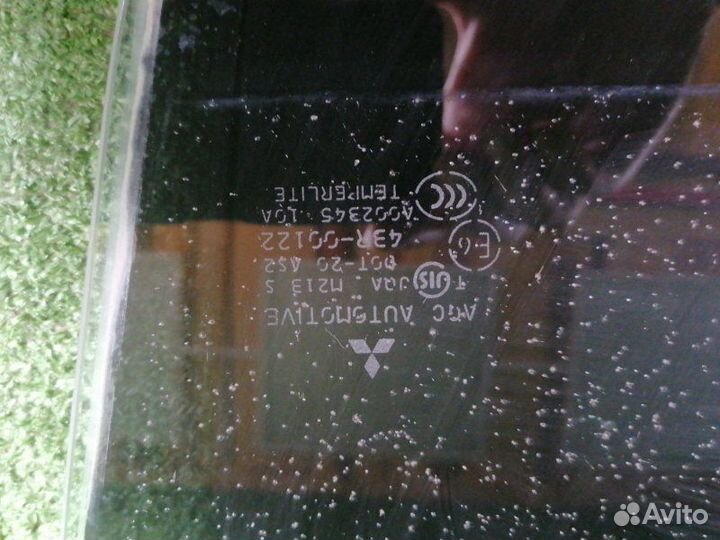 Стекло двери заднее левое Mitsubishi Lancer 10 CX