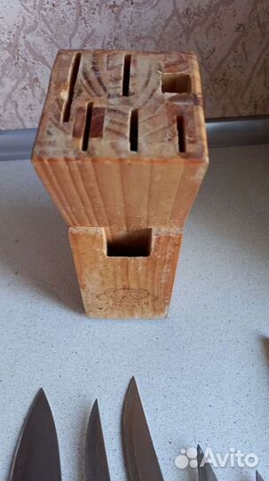 Набор кухонных ножей с подставкой