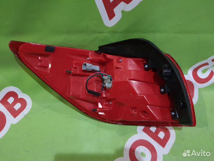 Фонарь задний правый наружный Kia Sportage 3