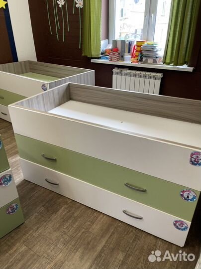 Детская выкатная кровать трёхъярусная