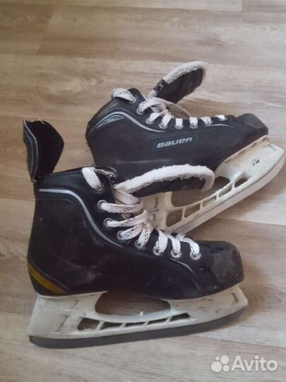 Коньки хоккейные