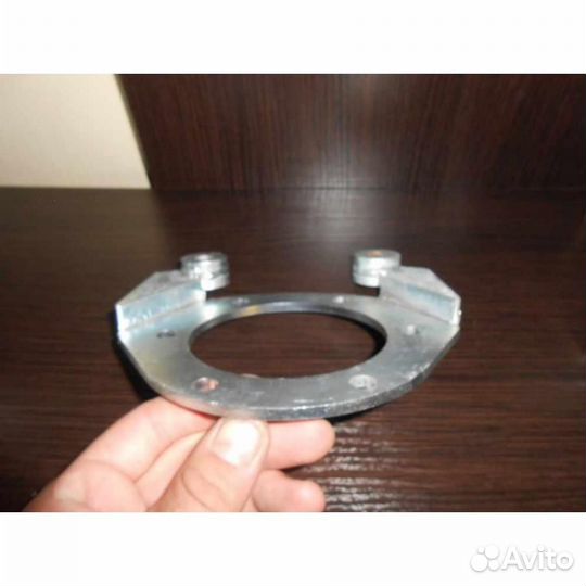 Планшайба крепления суппорта УАЗ-3160