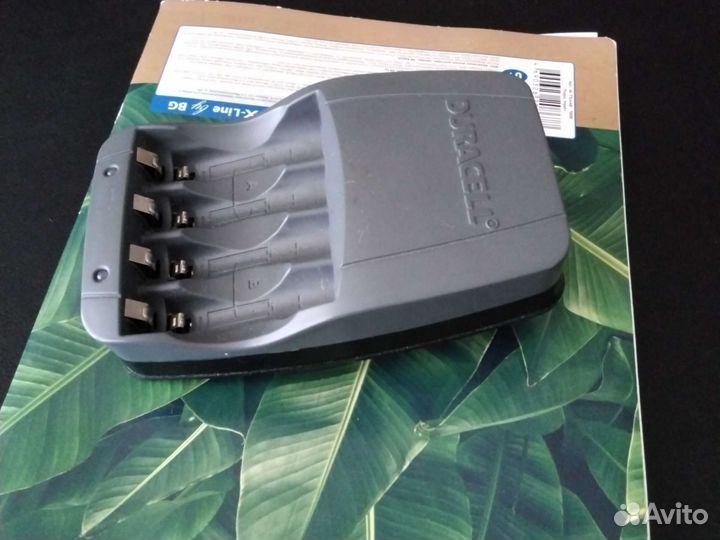 Зарядное устройство Duracell для аа/ааа