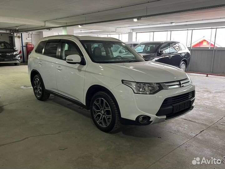 Mitsubishi Outlander 2.4 CVT, 2014, 139 000 км