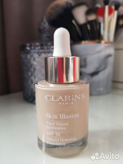 Clarins skin illusion тональный крем