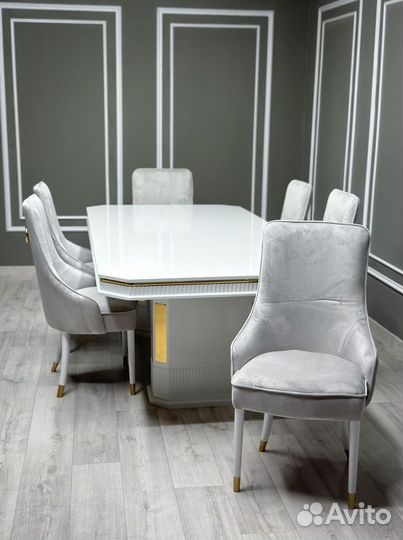 Стол и стулья от производителя. В наличии