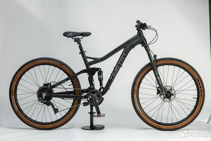 Велосипед двухподвес на воздушной вилке Suntour