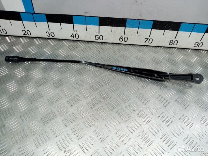 Б/У Поводок стеклоочистителя передний левый#001