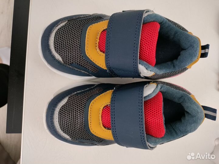 Кроссовки на мальчика 26 размер