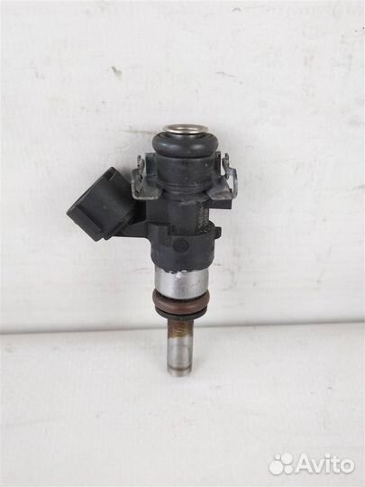 Форсунка инжекторная электрическая ауди A5 Sportb