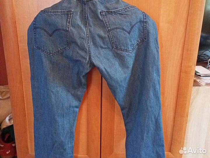 Джинсы