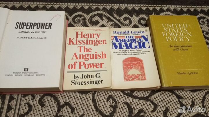 Книги на английском: политика, экономика СССР, США