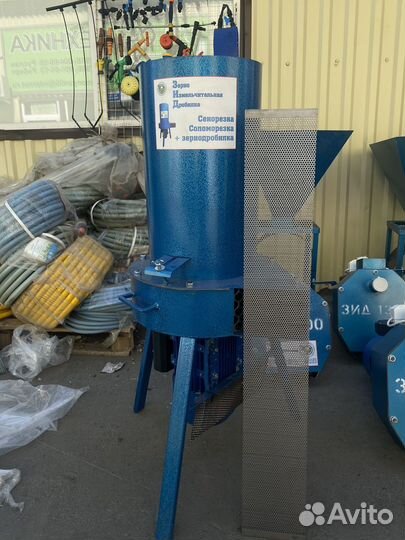 Крупорушка зернодробилка, синорезка, соломорезка