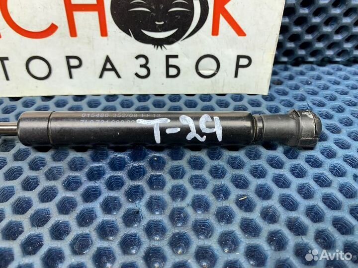 Амортизатор ручника VW Touareg/ Audi Q7 4L