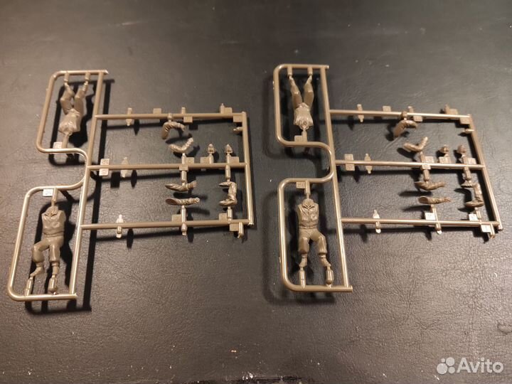 Фигурки танкистов 1/35