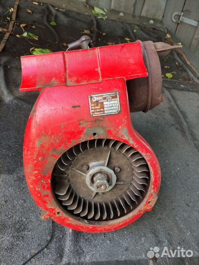 Двигатель для чешской косилки