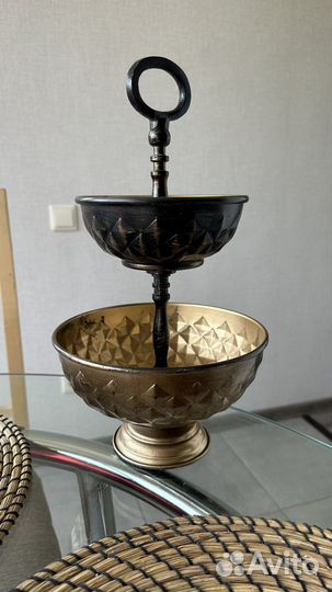 Вазы для фруктов или цветов