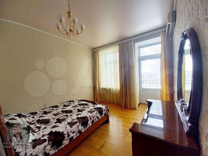4-к. квартира, 80 м², 3/4 эт.