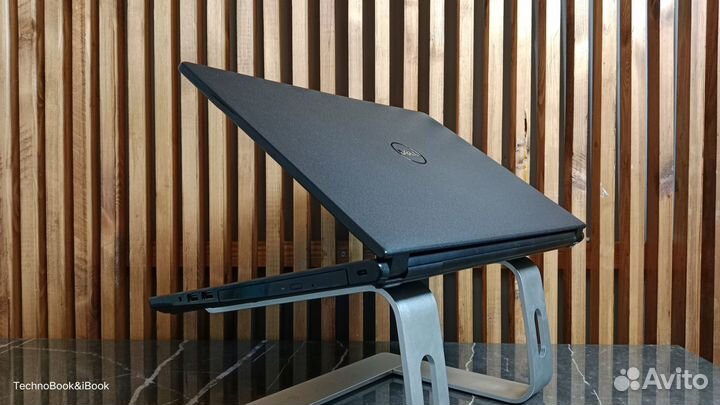 Игровой ноутбук Dell Inspiron 5559