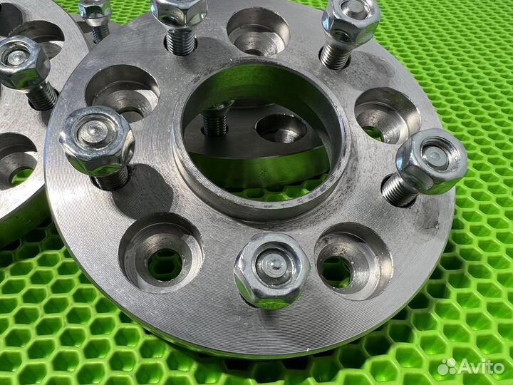 Проставки 5х114,3 20 мм. Mazda Mitsubishi Hyundai