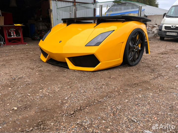 Стойка рецепшен lamborghini