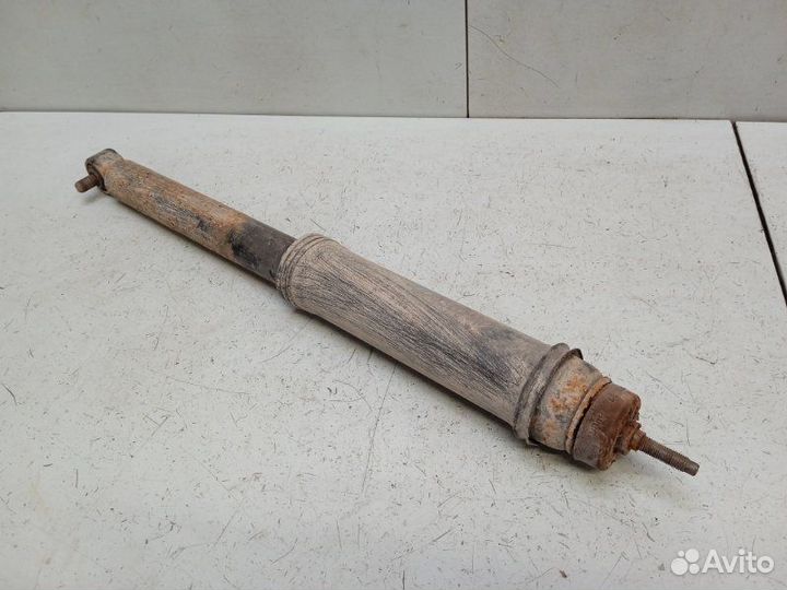 Амортизатор задний Hyundai Santa Fe 1 2.7 2001