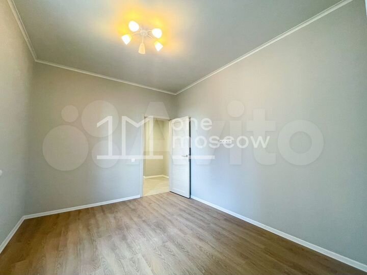 2-к. квартира, 57 м², 3/16 эт.