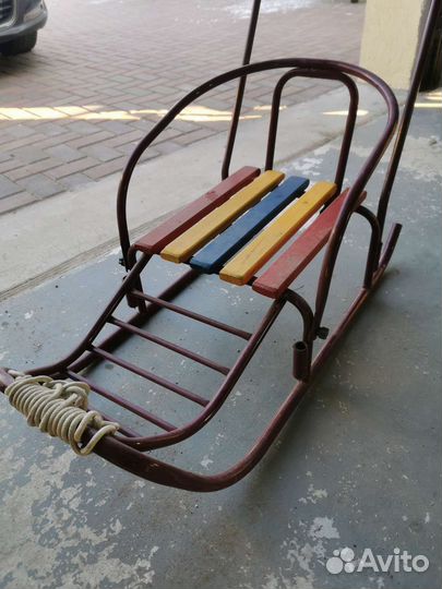 Детские санки с ручкой