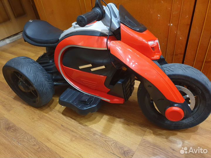 Электромобиль