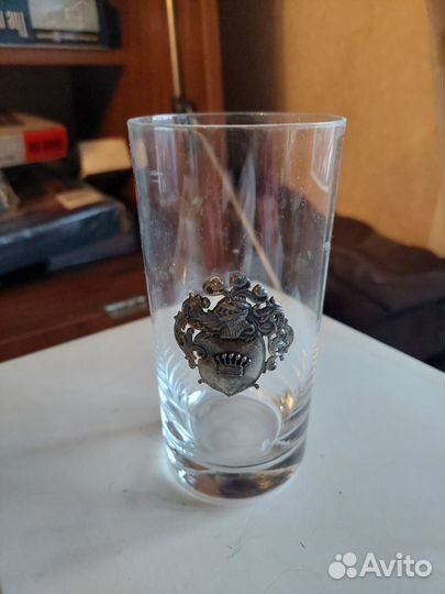 Бокалы с рыцарскими гербами