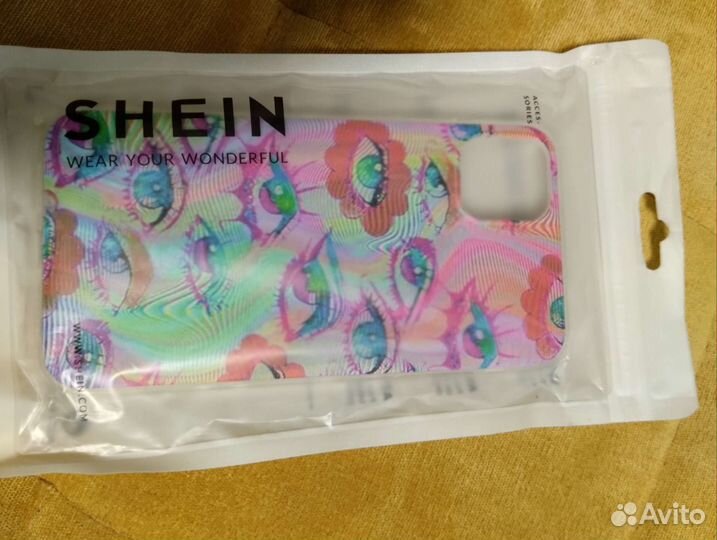 Чехлы на телефон iPhone 11