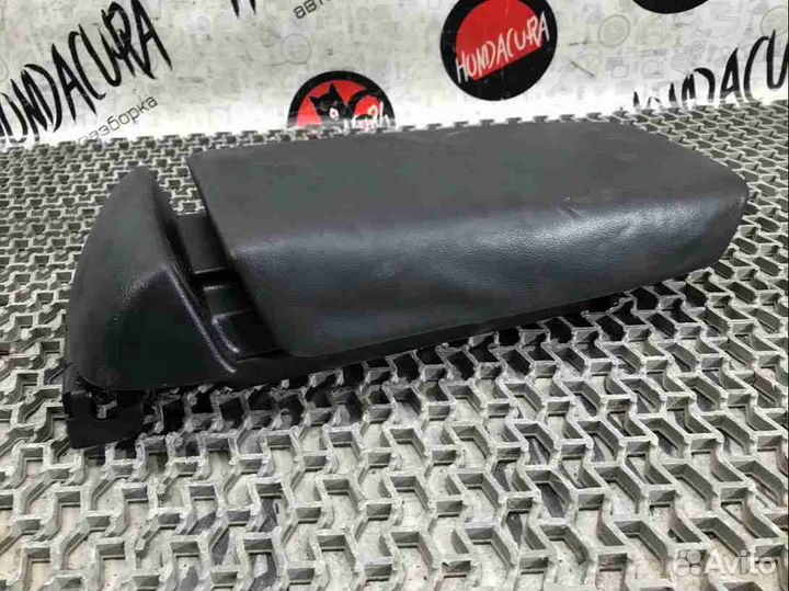Подлокотник Honda Accord