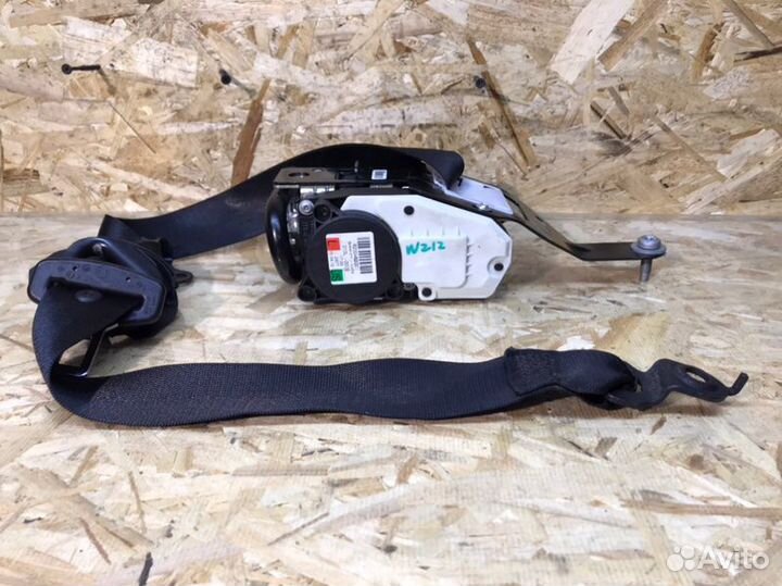 Ремень безопасности передний левый Mercedes-Benz E