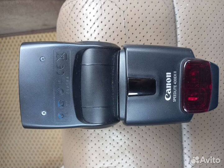 Вспышка Canon Speedlite 430EX II