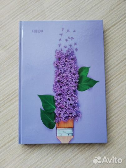 Блокнот для записей в клетку