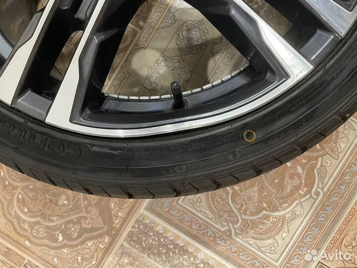 Диск с шиной на BMW f44