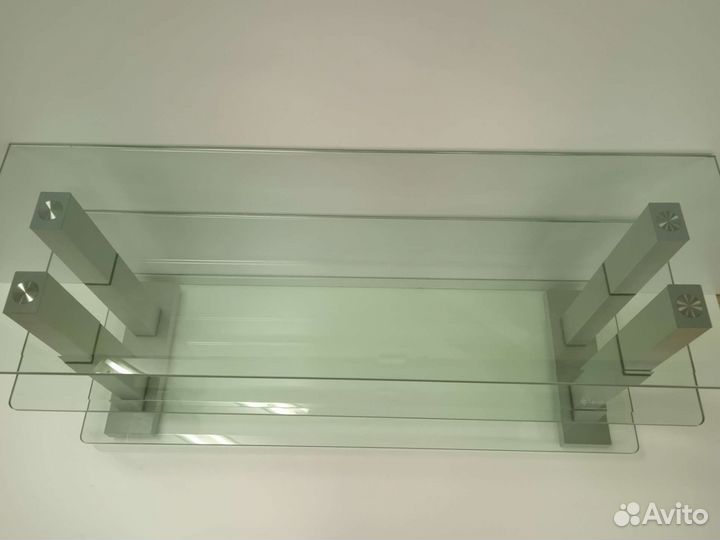 Стеклянная подставка под аппаратуру новая