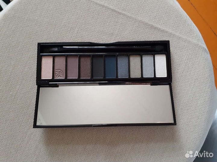 Палитра теней для век Smoky Yves Rocher