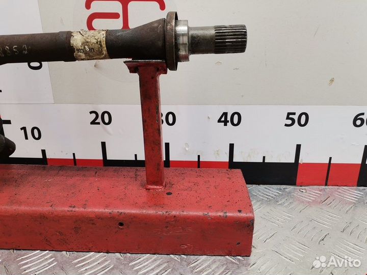 Полуось передняя правая (приводной вал, шрус) Kia