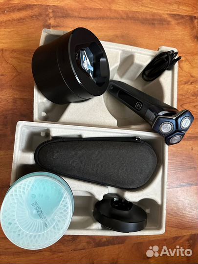 Philips 7000 Series S7882/55 электробритва(не рабо