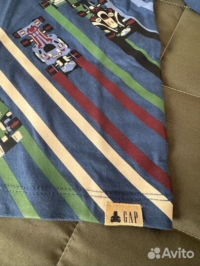 Лонгслив на мальчика Gap
