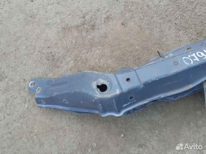 Nissan Note панель передняя