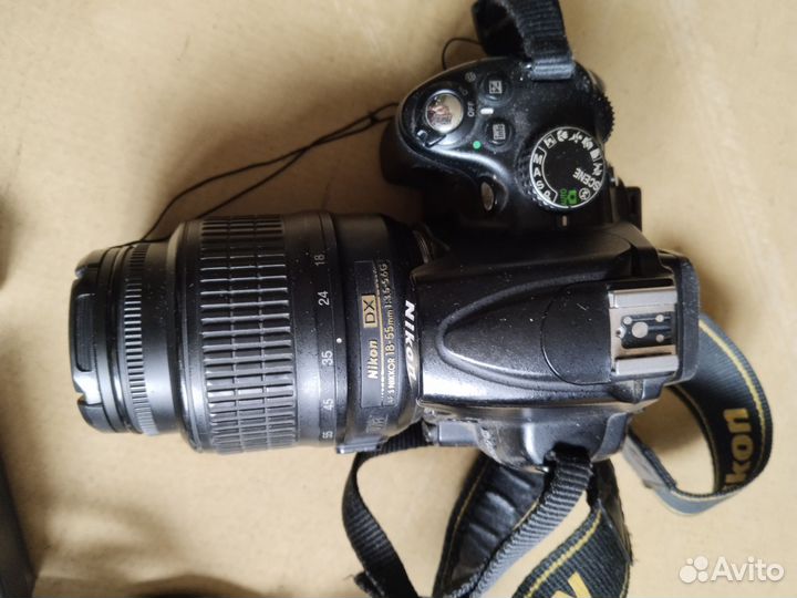 Зеркальный фотоаппарат Nikon d3000