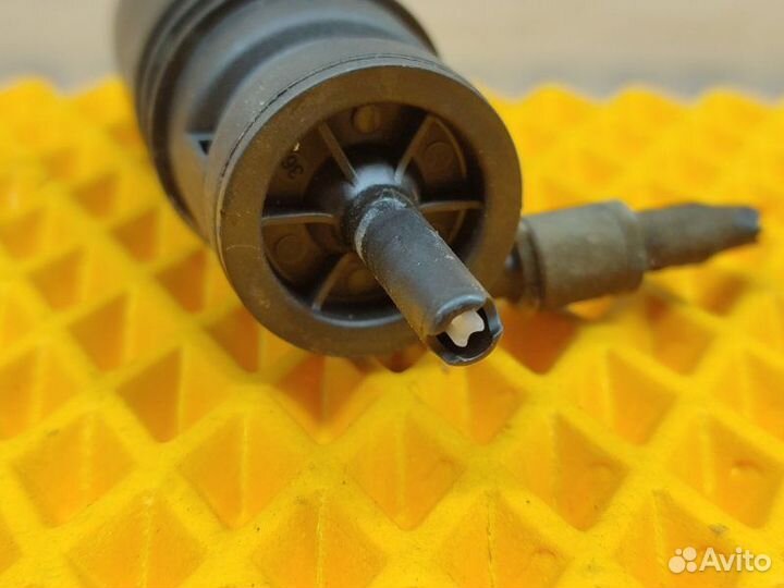 Насос омывателя Bmw X3 E83 3.0 N52 2007