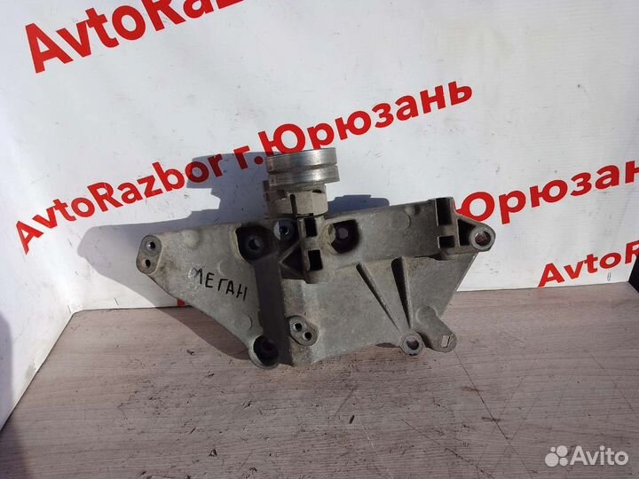 Кронштейн генератора Renault Megane II 2.0